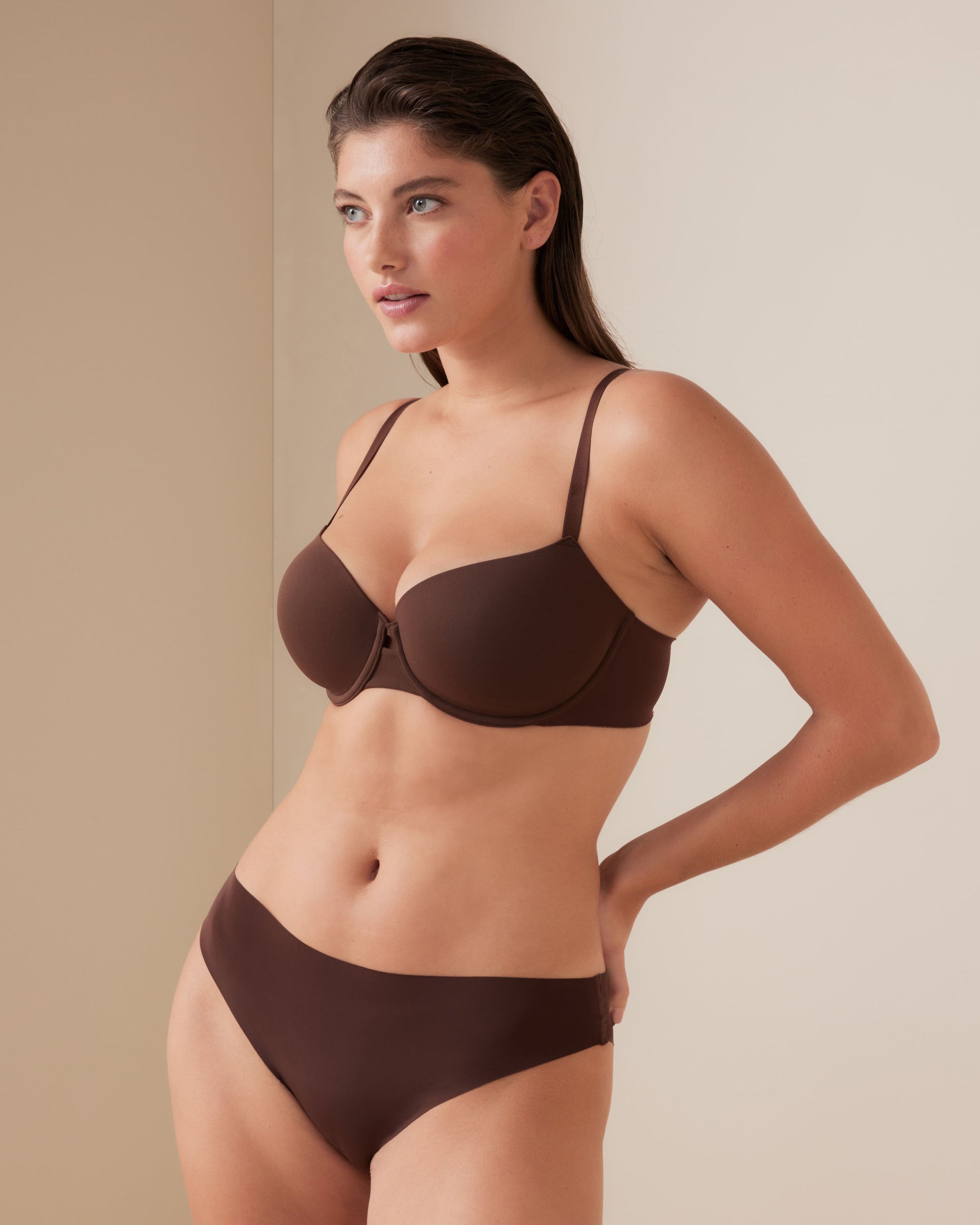 Invisibles Smooth Balconette Lined Bra