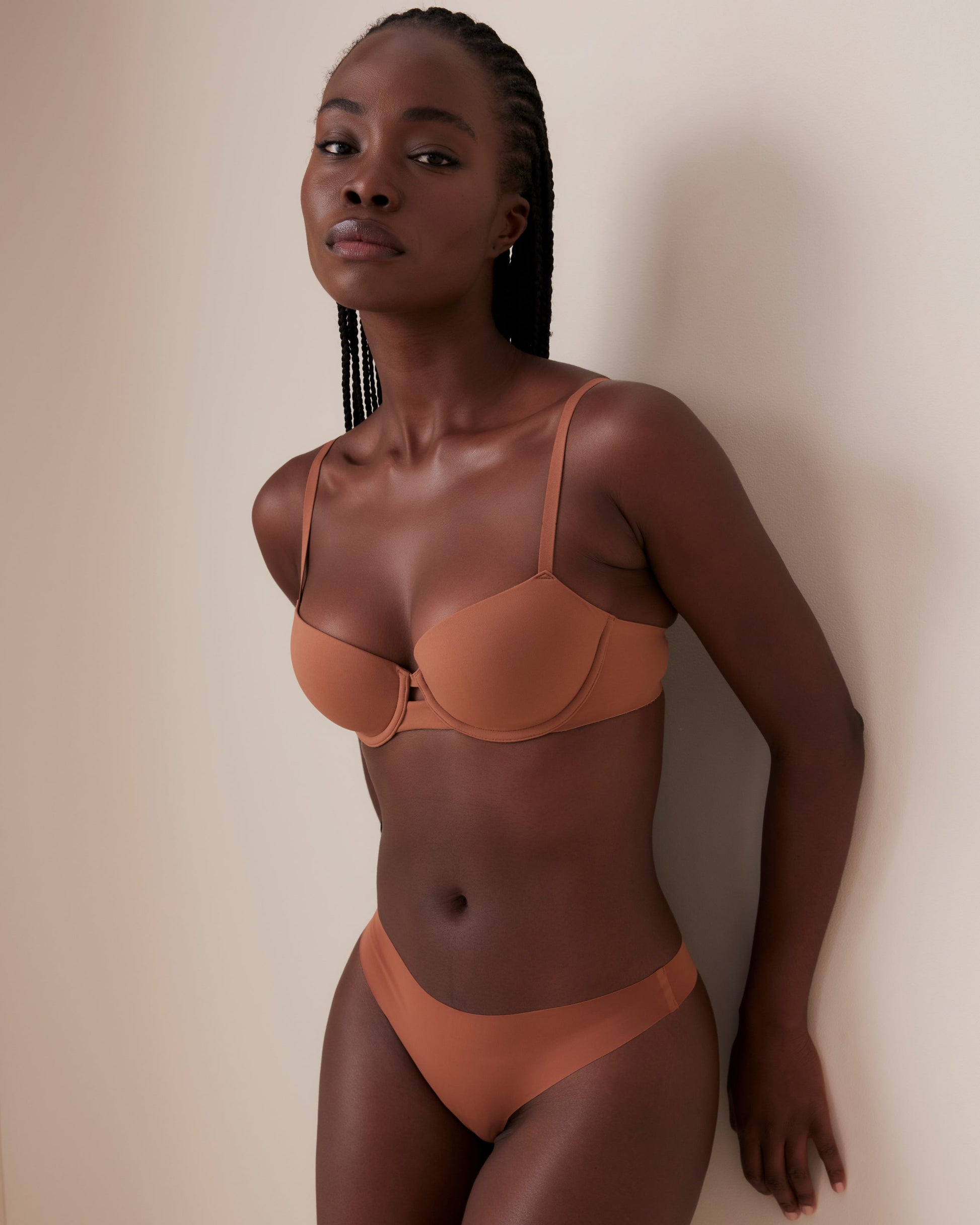 Invisibles Smooth Balconette Lined Bra