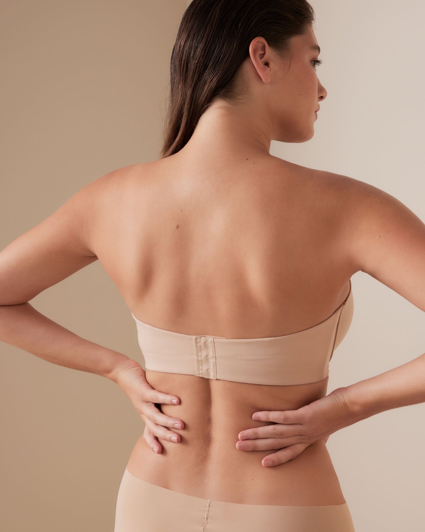 Invisibles Smooth Strapless Push Up Bra