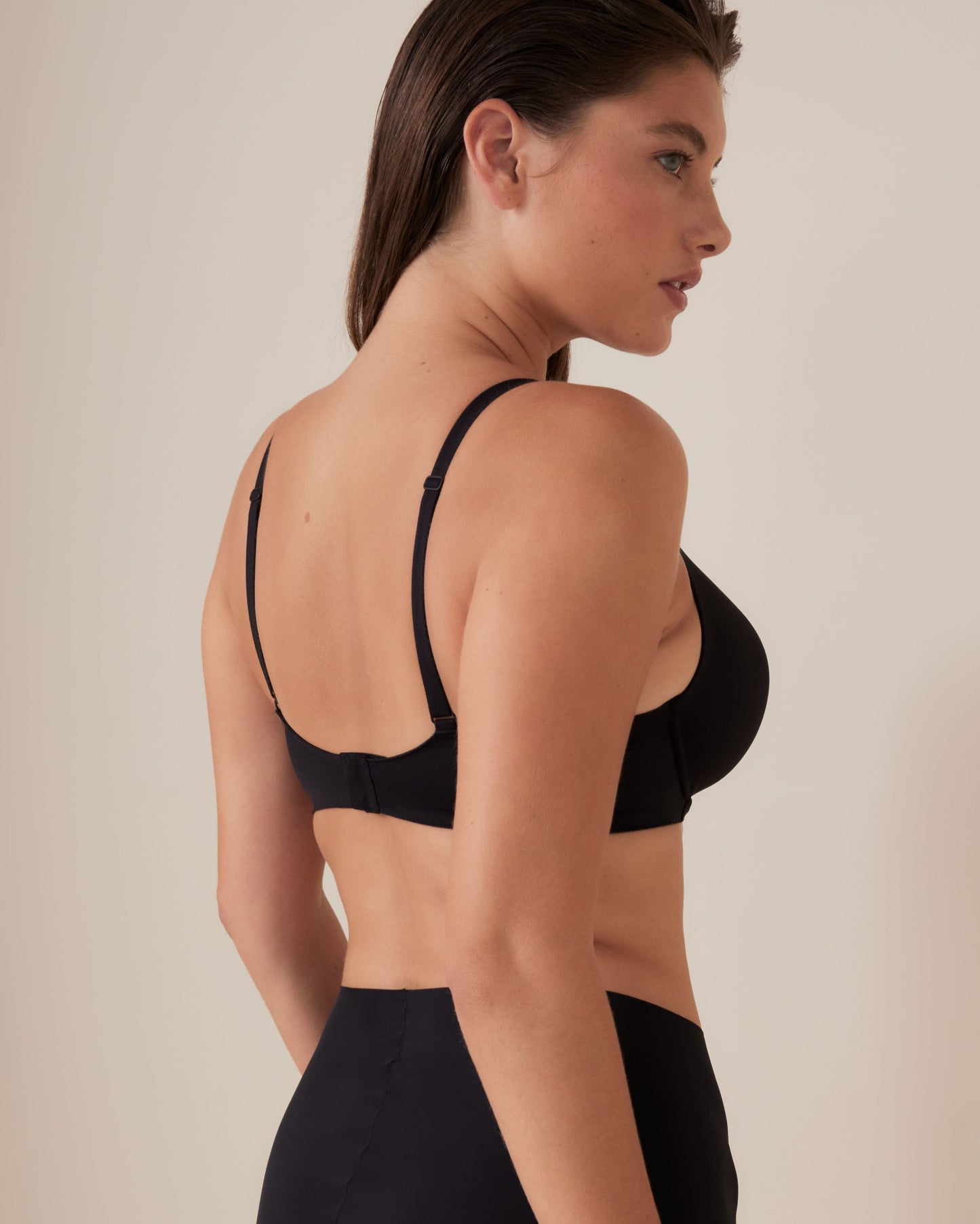 Invisibles Smooth Full Cup Demi Lined Bra