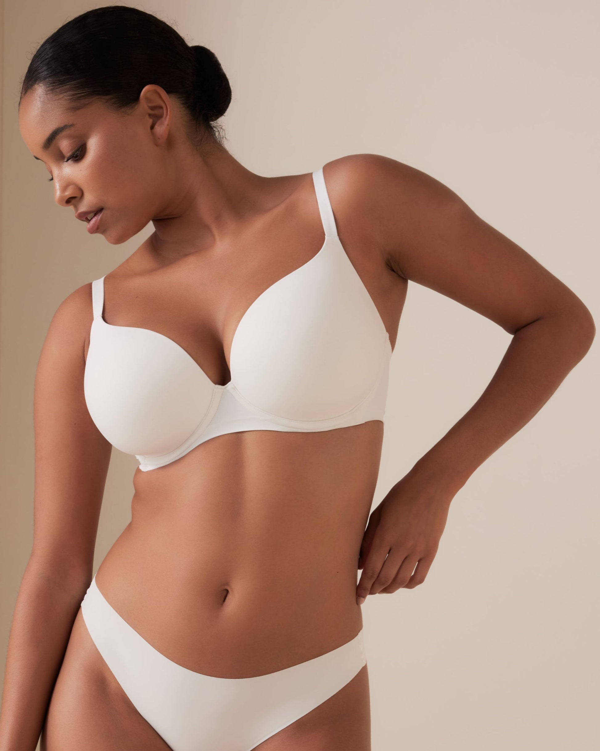 Invisibles Smooth Full Cup Demi Lined Bra