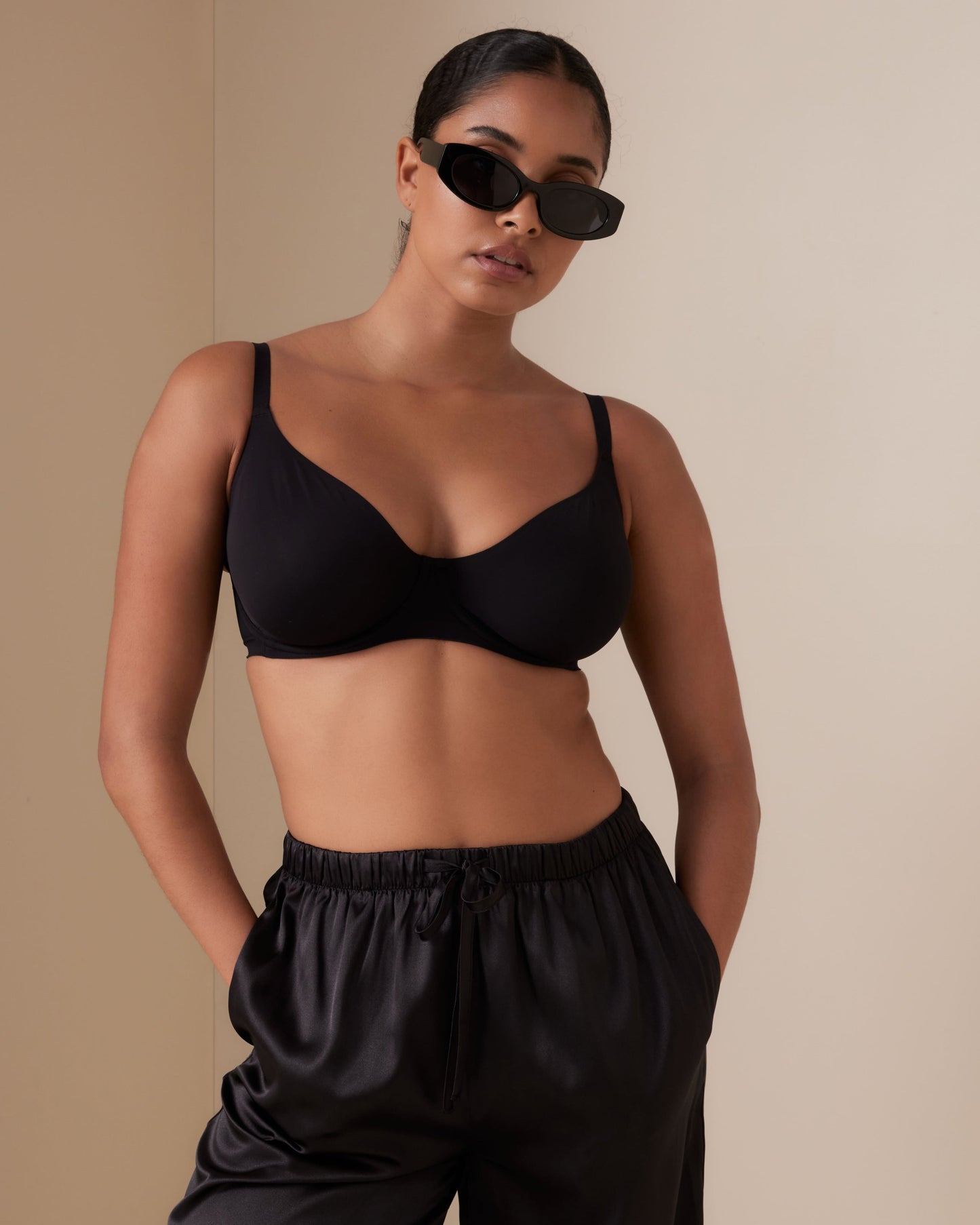 Invisibles Smooth Full Cup Demi Unlined Bra