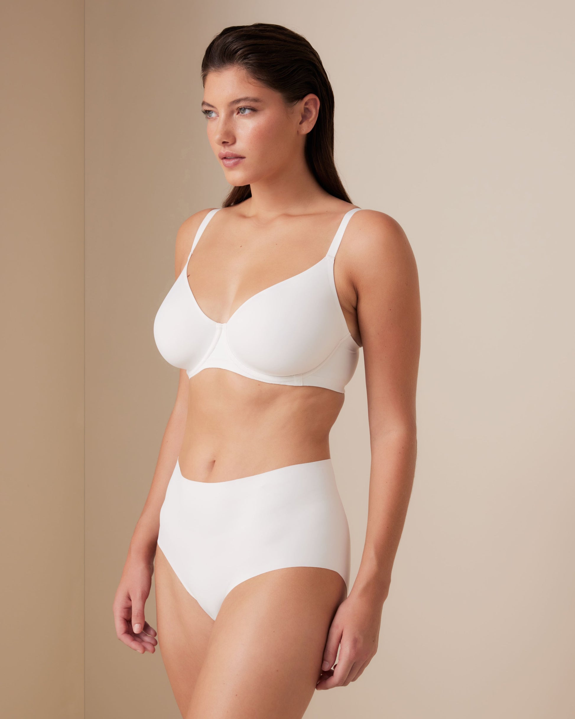 Invisibles Smooth Full Cup Demi Unlined Bra