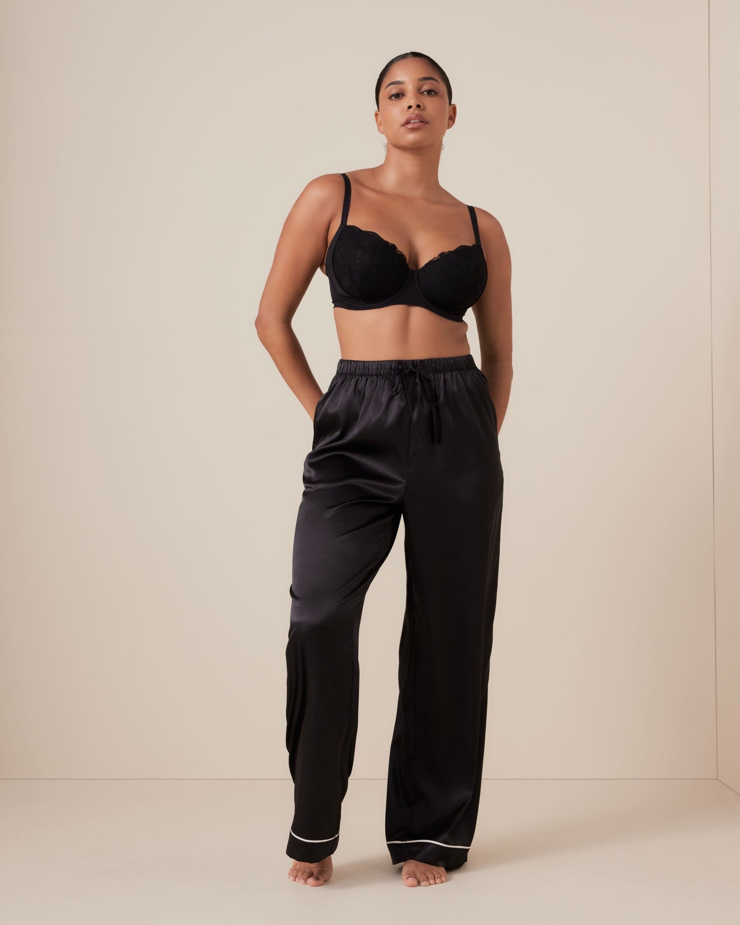 Invisibles Lace Full Cup Balconette Lined Bra