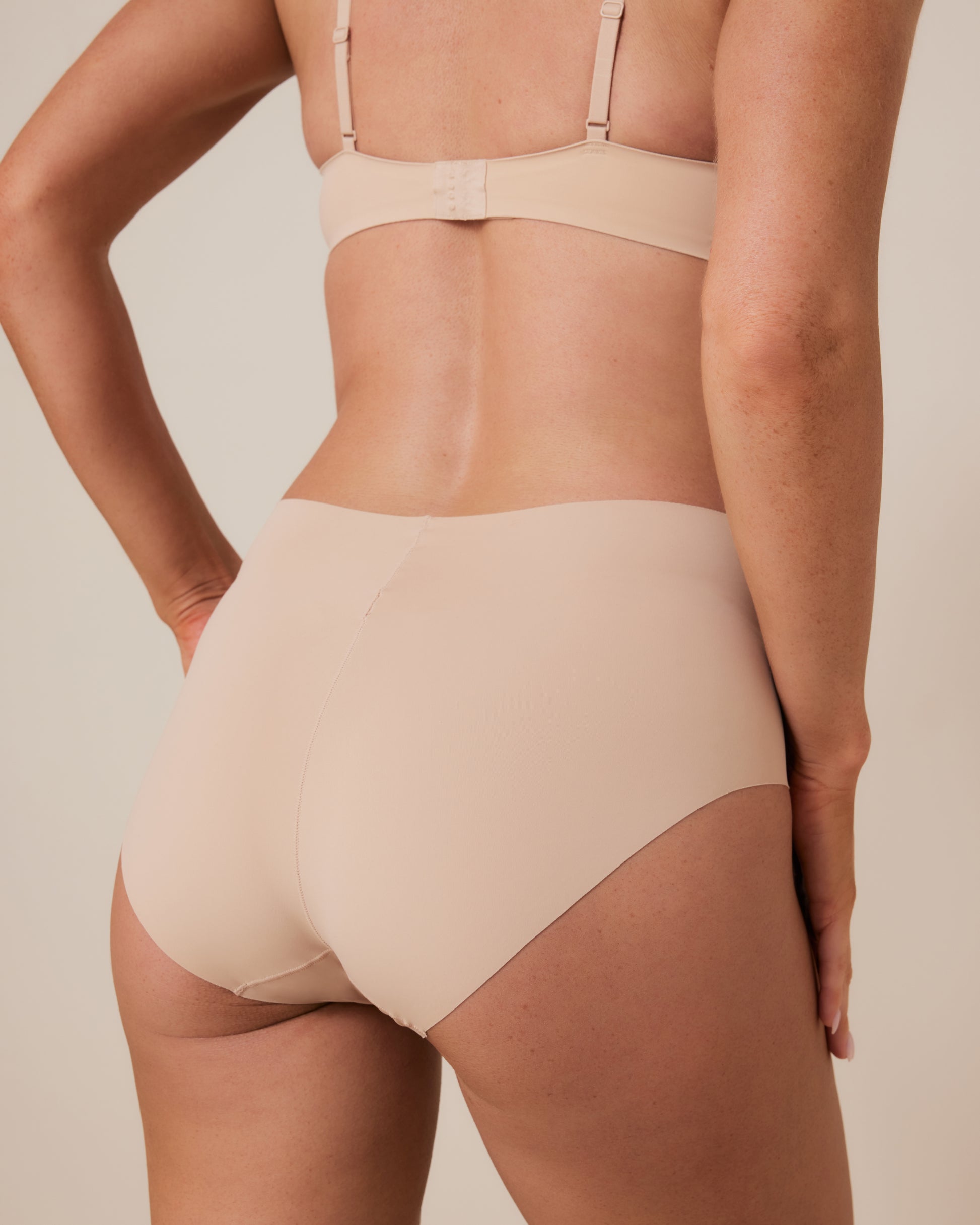 Invisibles Smooth High Waist Knickers