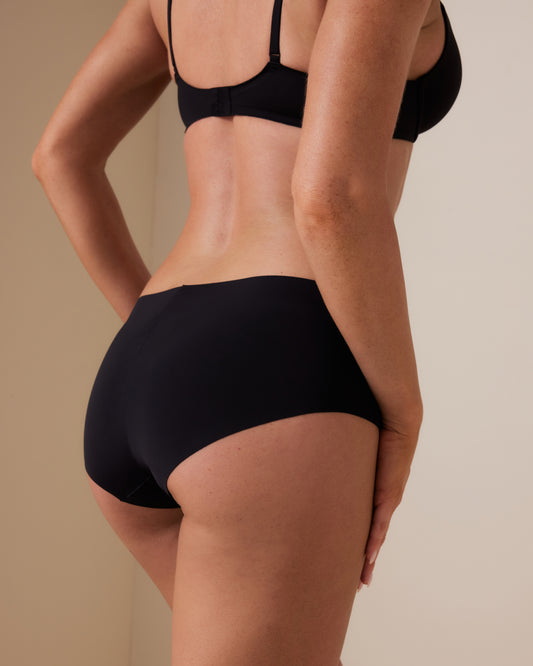 Invisibles Smooth Shortie Knickers