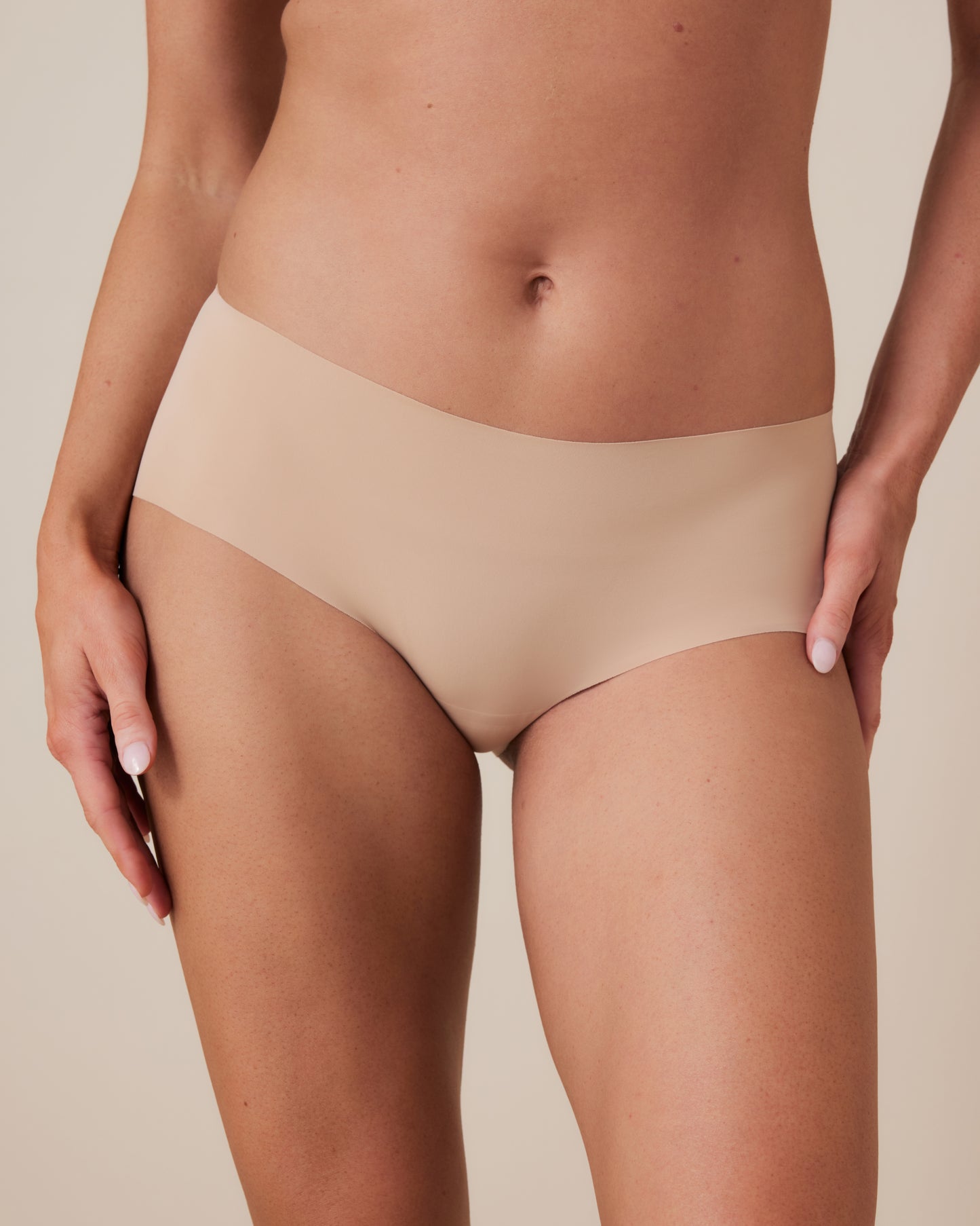 Invisibles Smooth Shortie Knickers