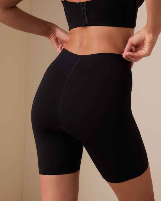 Sculpt Shaping Short